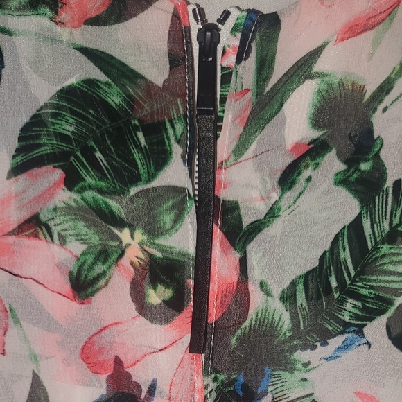 VINCE CAMUTO Jungle Lily Floral Overlay Dress Summer Tropical Size 8 - Picture 8 of 8